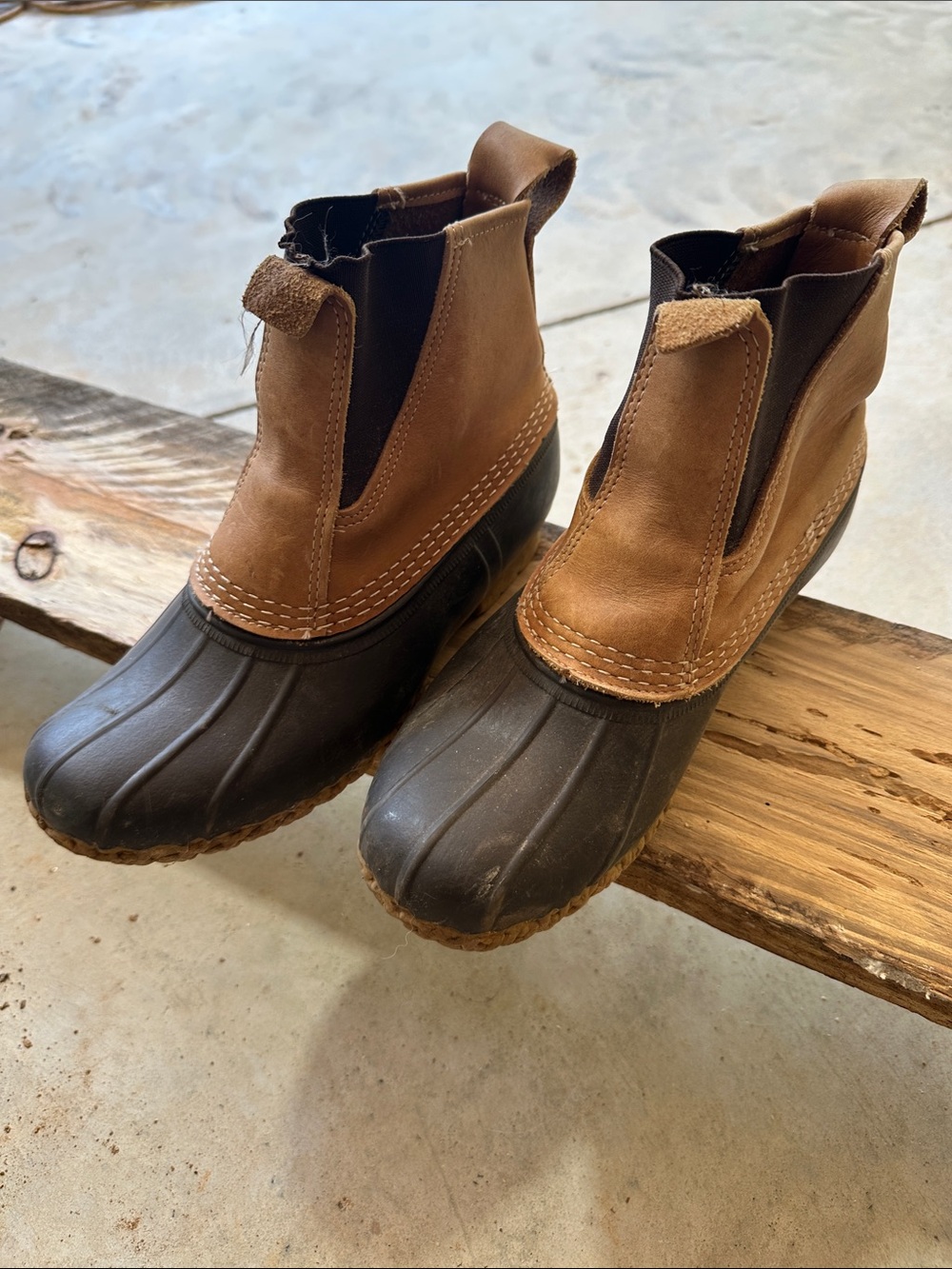 LBrown Leather & Black Rubber Duck Boots